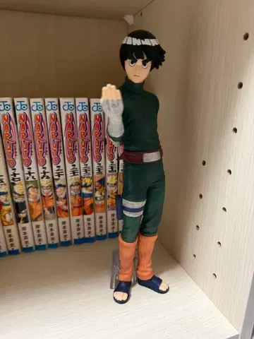 NARUTO 록 리 피규어
