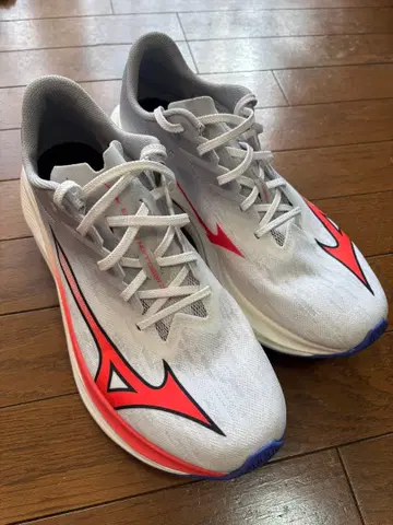 미즈노 웨이브 리벨리온 플래시 3 러닝화 28cm