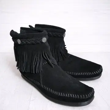 새상품급 미네통카 스웨이드 부츠 블랙 24cm 사이즈 7