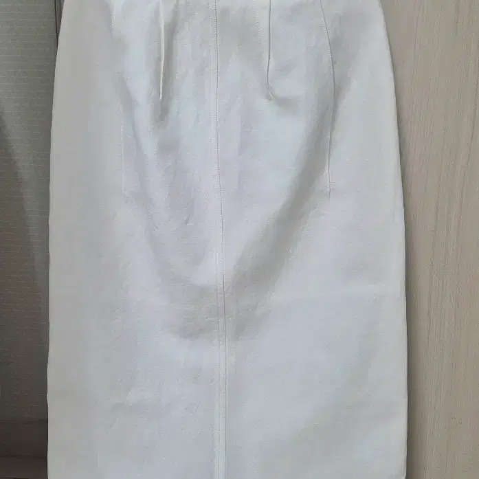 얀스튜디오 marge skirt 화이트s 새상품