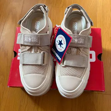 미사용 새상품 여성용 컨버스 올스타 TREKWAVE SANDAL