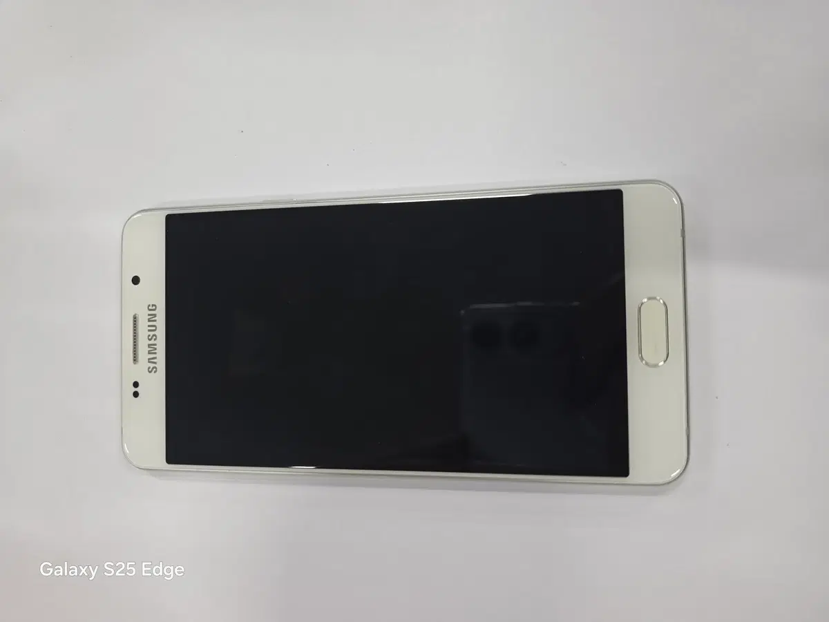 갤럭시A5 수원인근 집앞까지 가져다드림
