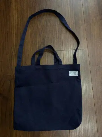 Unlikely 토트백 네이비 한정판