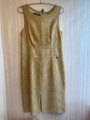 Salvatore Ferragamo 슬리브리스 원피스 이탈리아제