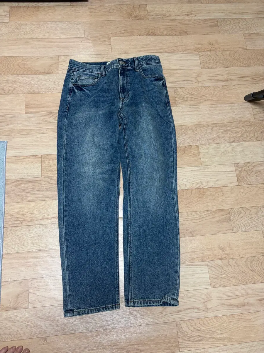 지오다노 청바지 일자핏