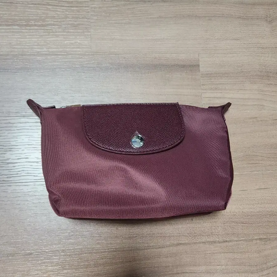 스페인 브랜드 망고 미니 파우치