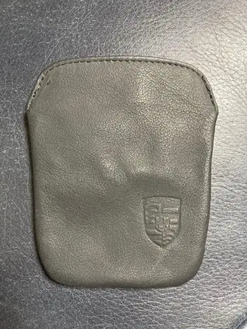 PORSCHE 포르쉐 크레스트 엠보 가죽 키케이스 블랙