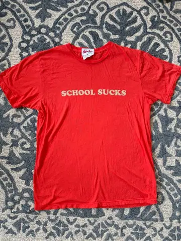Mother T셔츠 SCHOOL SUCKS 레드
