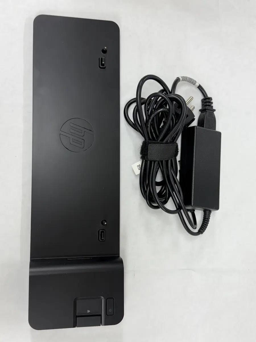 HP 도킹 스테이션 어댑터 포함