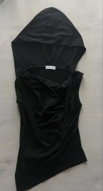 LAGUA GEM 탱크탑 슬리브리스 DRAPE HOODIE CUT