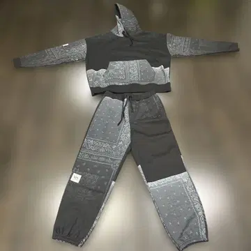 RVCA 페이즐리 무늬 셋업 후드티 팬츠