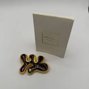 NINA RICCI 니나리치 브로치 빈티지 로고 [새상품급 박스 포함]