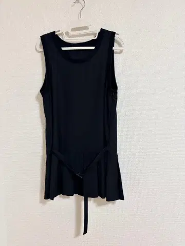 MAISON Special 플리츠 미니 오버롤 스커트 블랙