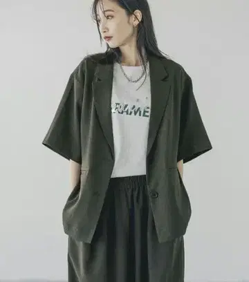 새상품 LOWRYS FARM 홉색 자켓