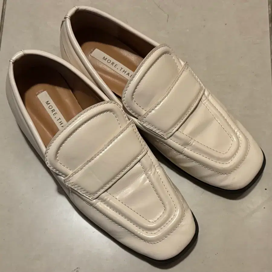 여성 로퍼 아이보리 230