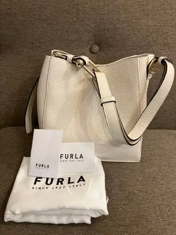 FURLA NUVOLA 미니 바게트 백