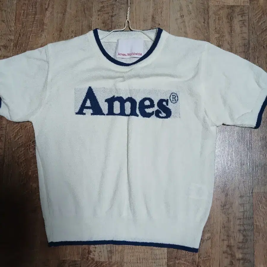 아메스 크림색 니트반팔