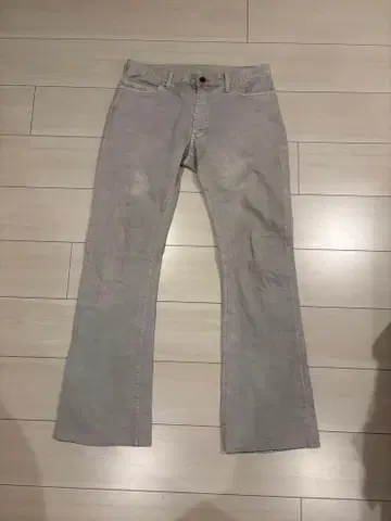 Rupert 플레어 데님 화이트 데님