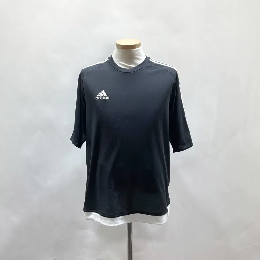 아디다스 남 스포츠반팔 블랙 XL 영구제 중고장터
