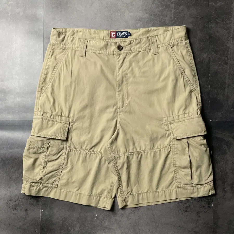 CHAPS 챕스 베이지 플랩포켓 카고 하프팬츠 A01305