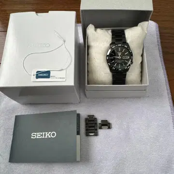 SEIKO 5 세이코5 자동 와인딩 손목시계 블랙