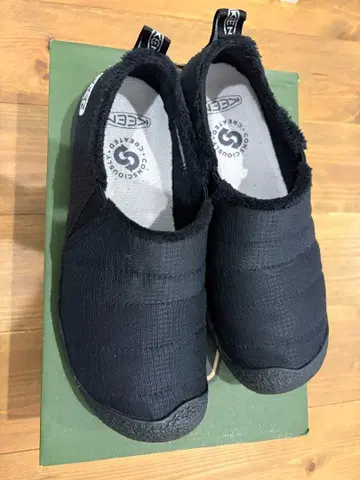 KEEN 아웃도어 신발 블랙