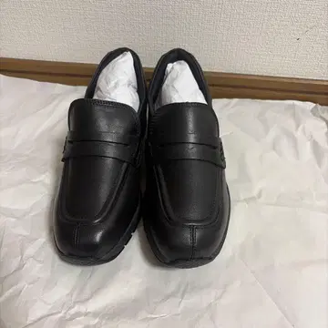fit fit 핏핏 새상품 로퍼 스니커즈 23cm