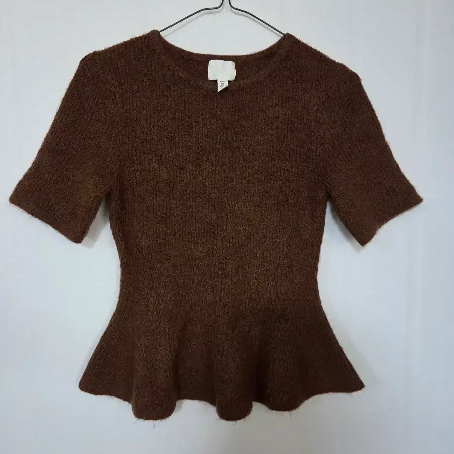 H&M 갈색 플레어 니트 가26