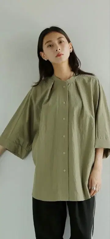 YENN ROUND FORM SHIRT