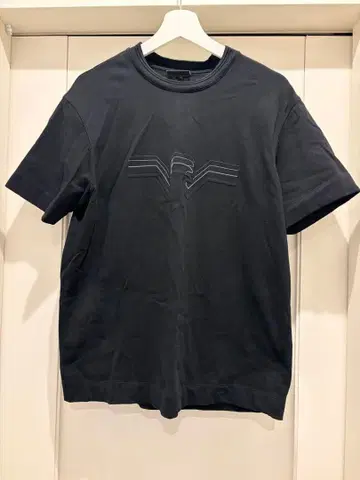 EMPORIO ARMANI 엠포리오 아르마니 T셔츠