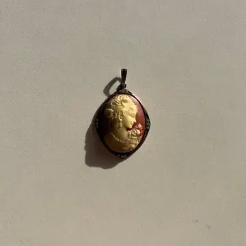 카메오 vintage archive 80s pendant
