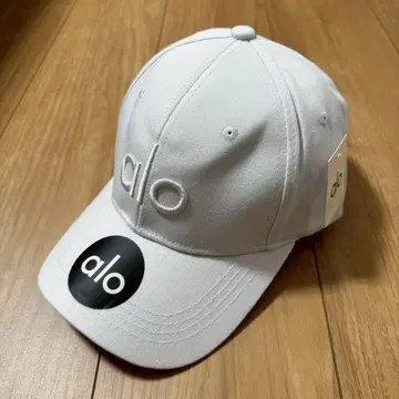 여성용 야구 모자 alo 블랙 화이트 로고
