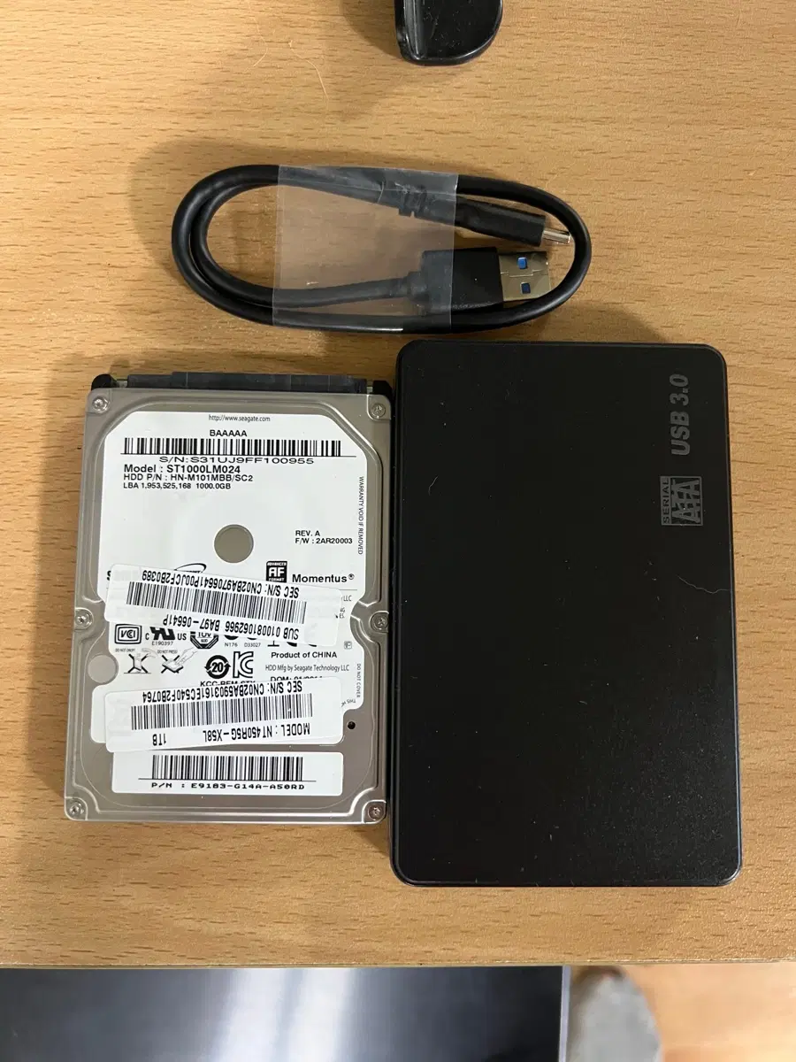 시게이트 1TB 외장하드 HDD USB 3.0 케이블 포함