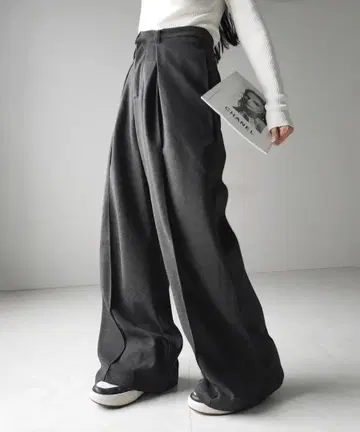me+em select 미밈셀렉 슬랙스 차콜