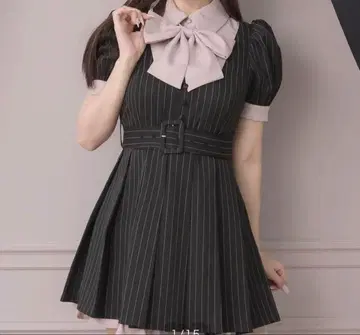 pium 리본 타이 플리츠 미니 원피스 블랙 스트라이프