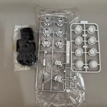 데코토라 프라모델 휠, 타이어 세트
