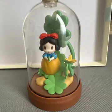 52TOYS FLOWERS AND SHADOWS 디즈니 백설공주
