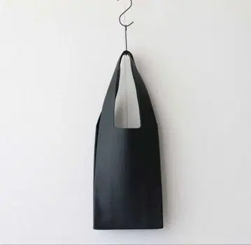 Aeta tote pg10