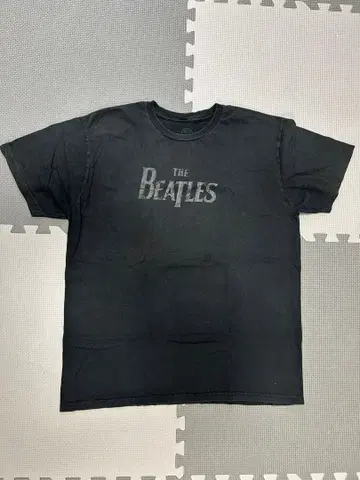 THE BEATLES Sgt. Pepper 티셔츠