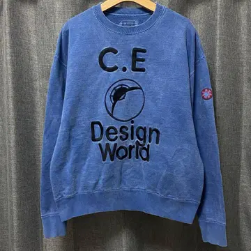 C.E CAVEMPT DESIGN WORLD CREWNECK M