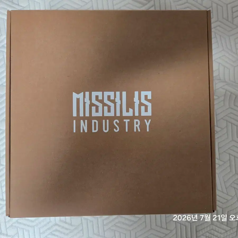 니케 메티스&슈엔 레디백 팝니다