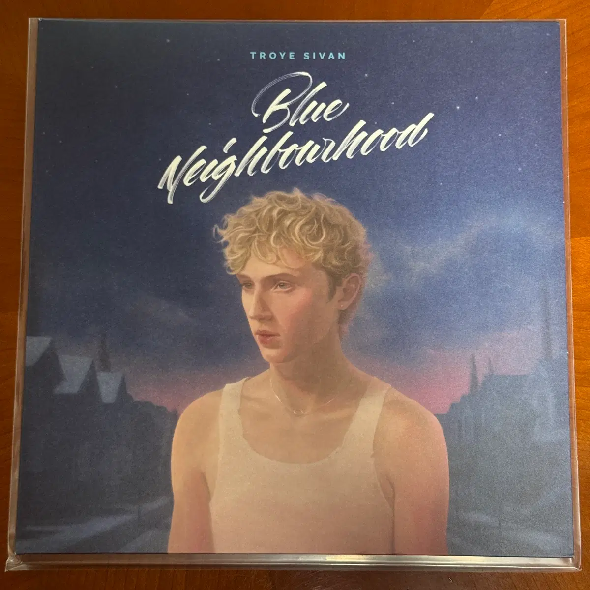 Troye Sivan (트로이시반) - 1집 Blue Neighbourhood [2LP]