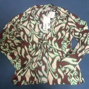 새상품 ZARA THE SELENA BLOUSE 긴팔