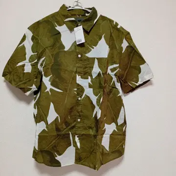 새상품 h&m 남성용 반팔 하와이안 셔츠 카키 보태니컬 무늬 XL