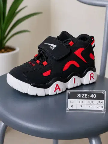 AIR 스니커즈 블랙 레드 25.0cm