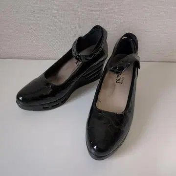 야만 트리플 에어 롱 레그 미인 일본제 웨지솔 24cm 4E