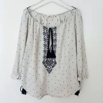 ZARA BASIC 자수 블라우스 XS 사이즈