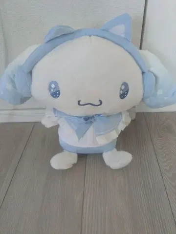 산리오 시나모롤 제일복권 봉제 인형 헤드폰 착용