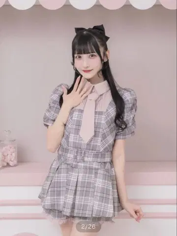 Pium 피움 넥타이 포함 플리츠 반팔 셋업 그레이 체크