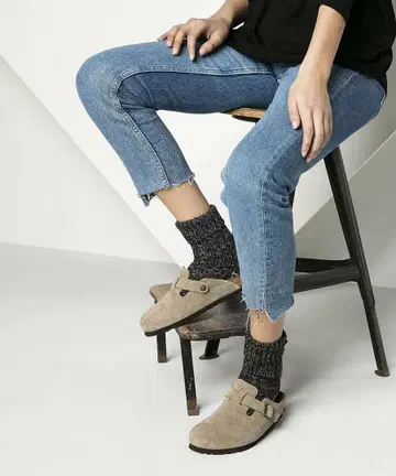 BIRKENSTOCK 보스턴 스웨이드 샌들